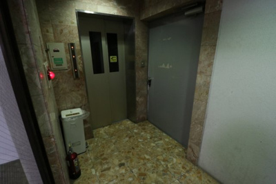 【エントランス】 | 日之出ビル馬借