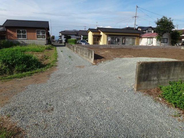 合志市野々島売地の外観|前面道路含む南側から現地写真です(９月６日撮影）