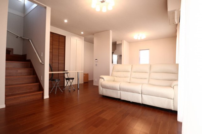 【居間・リビング】 | プラウドシーズン神戸ジェームス山望海の街Stage25