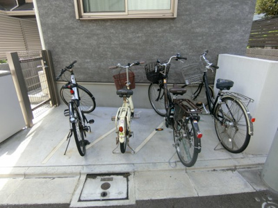 【その他共用部分】 | デュエロ四つ木 | 自転車置き場