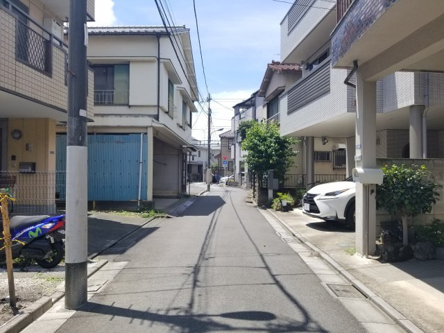 【前面道路含む現地写真】 | 北区志茂２丁目 新築戸建 | 更地になりました！延床面積93.55㎡の4LDK+Pを建築致します。暖かい日差しの射し込む整形地！