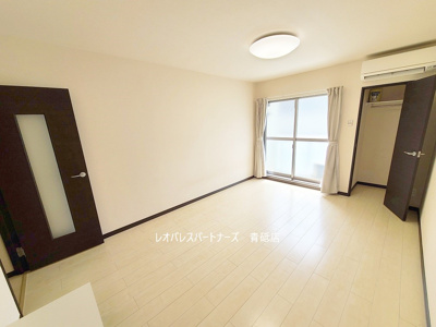 【居間・リビング】 | ビレッジパル | ※1階はフローリング、2階以上は遮音フローリングとなります。
