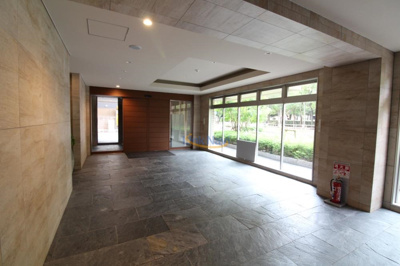 【ロビー】 | ココマリーニ