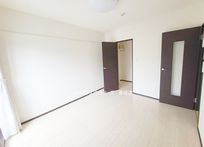 【居間・リビング】 | クリークハウス六町 | ※参考写真　現況優先