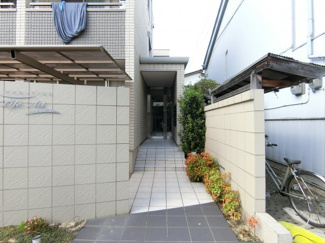 【エントランス】