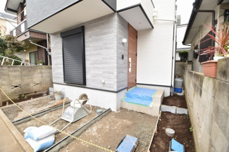 【外観】 | 現地見学や資料請求などお気軽にお問合わせ下さい。
周辺環境とあわせて現地ご案内致します。