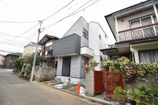 【外観】 | 現地見学や資料請求などお気軽にお問合わせ下さい。
周辺環境とあわせて現地ご案内致します。