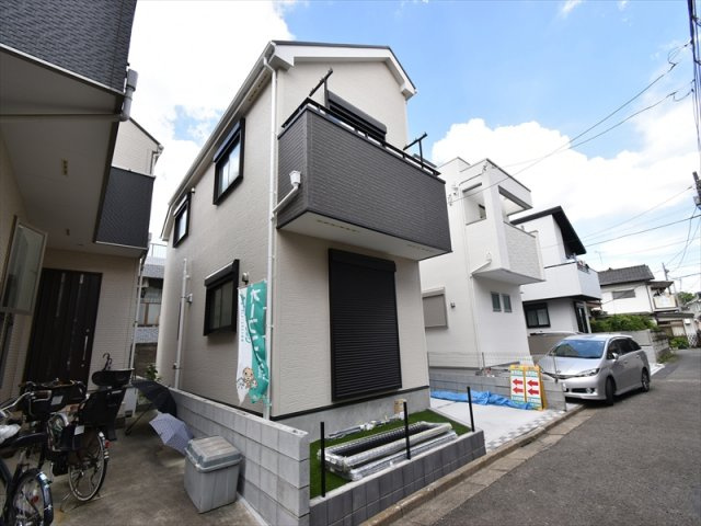 【前面道路含む現地写真】 | 練馬区石神井台２丁目 新築戸建