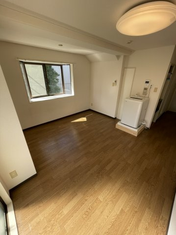 【洋室】 | ヨコハマベイストロベリーインターナショナル | 洋室です