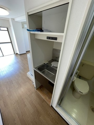 【キッチン】 | ヨコハマベイストロベリーインターナショナル | コンパクトなキッチンです