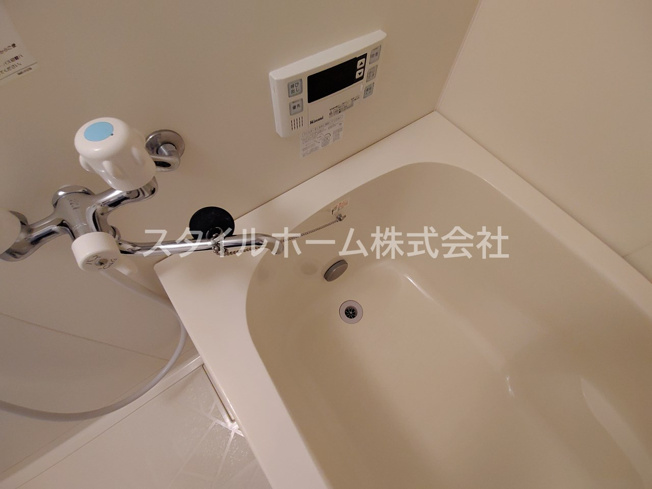 【浴室】 | カーサハナブサ | 別部屋写真です。