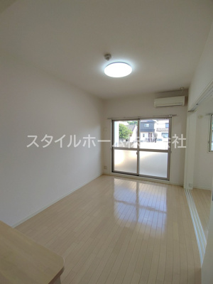 【居間・リビング】 | カーサハナブサ | 別部屋写真です。
