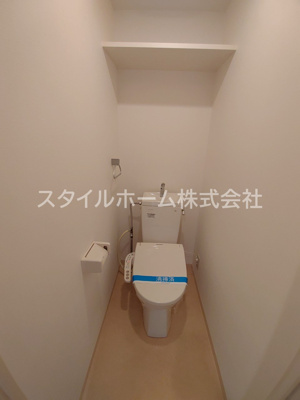 【トイレ】 | カーサハナブサ | 別部屋写真です。