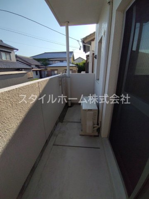【バルコニー】 | カーサハナブサ | 別部屋写真です。