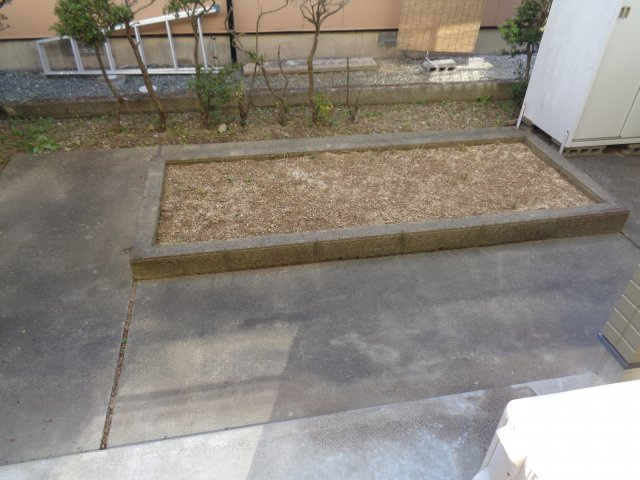 テラスハウス土屋の庭