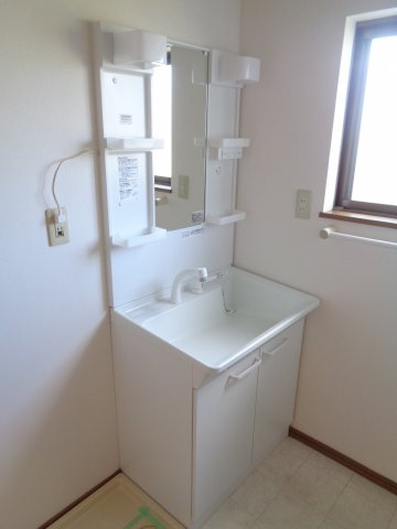 テラスハウス土屋の独立洗面台