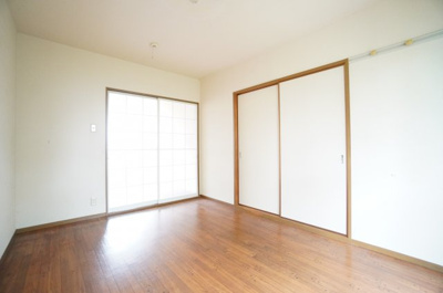 【洋室】 | カサベルデ大日 | ※同物件・同タイプの写真です。