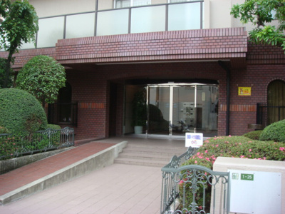 【エントランス】 | メゾンドヴィル今福 | キチンと管理の行き届いたエントランスです。