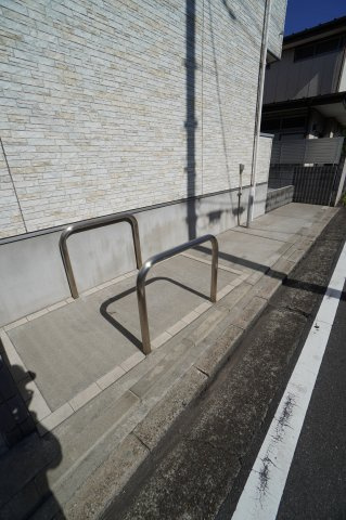 【駐車場】 | リブリ・Espoir弐番館 | バイク置き場１台分空きあり（有料）