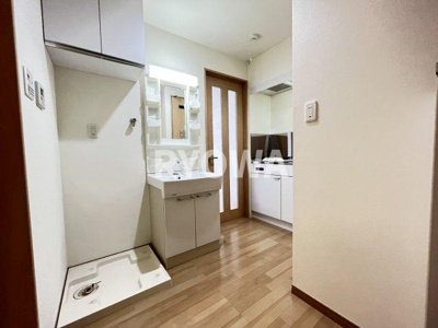 【洗面所】 | ピュア清澄白河 | 掲載の写真は退去前の写真となります。