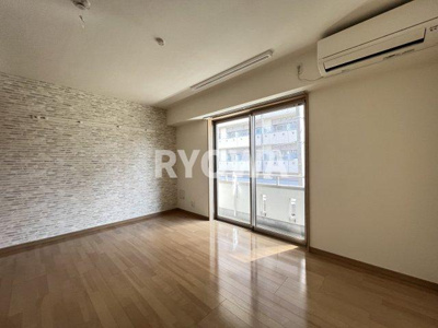 【居間・リビング】 | ピュア清澄白河 | 掲載の写真は退去前の写真となります。