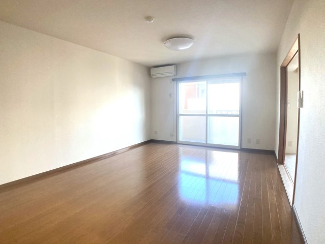 サンフレッシュ西下台の居間・リビング