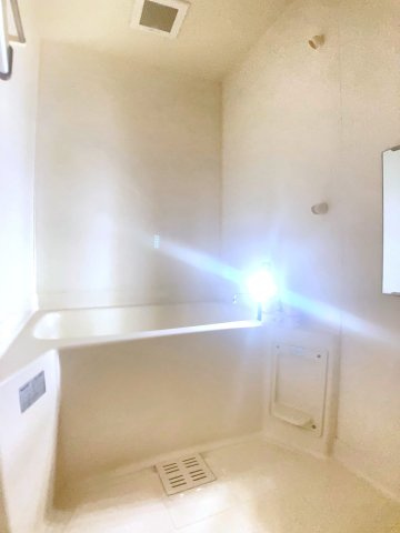 サンフレッシュ西下台の浴室