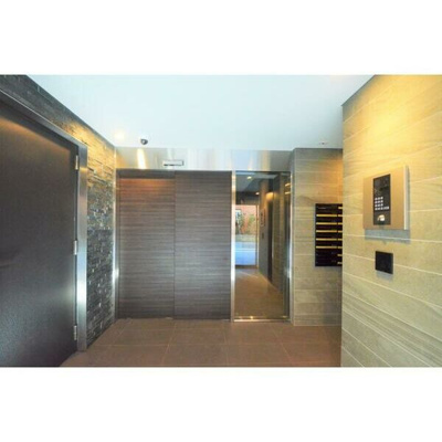 【エントランス】 | XEBEC方南町