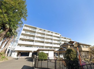 【外観】 | 総戸数４９戸、平成１９年３月築、管理人は日勤勤務につき管理体制良好です♪
