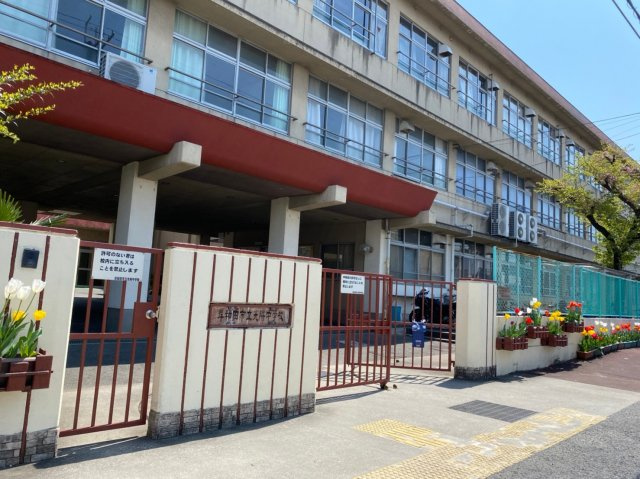 セジュール岸和田の周辺