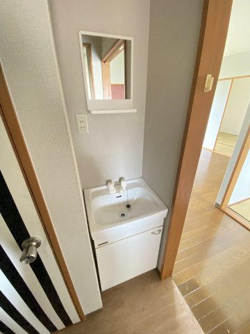 小林ハイツの洗面所