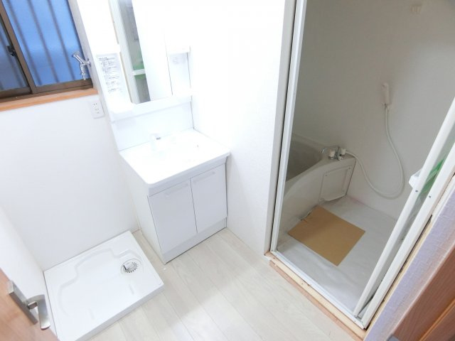 茱萸木6丁目戸建の洗面所