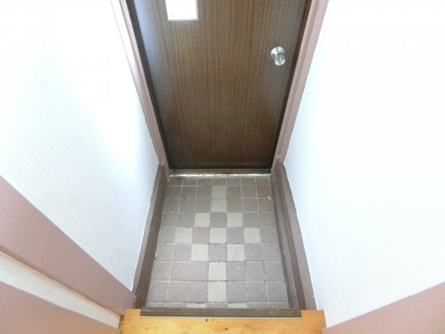 茱萸木6丁目戸建の玄関