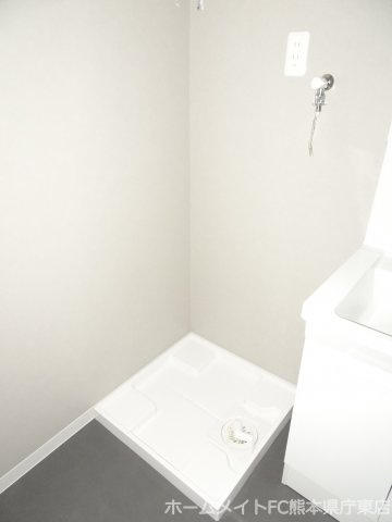 熊本市中央区八王寺町のアパートの洗面所