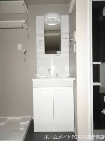 熊本市中央区八王寺町のアパートの独立洗面台