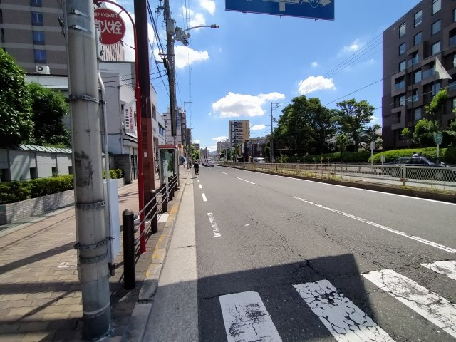 コート新深江の周辺|周辺道路です。
駅近で大変便利な立地です。