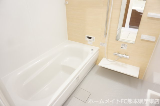 熊本市東区月出８丁目のアパートの浴室