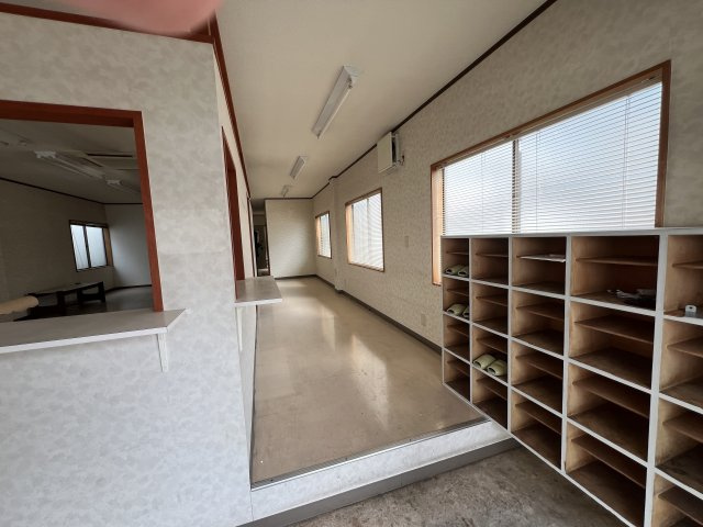 高野本郷　貸店舗　２９坪の内装