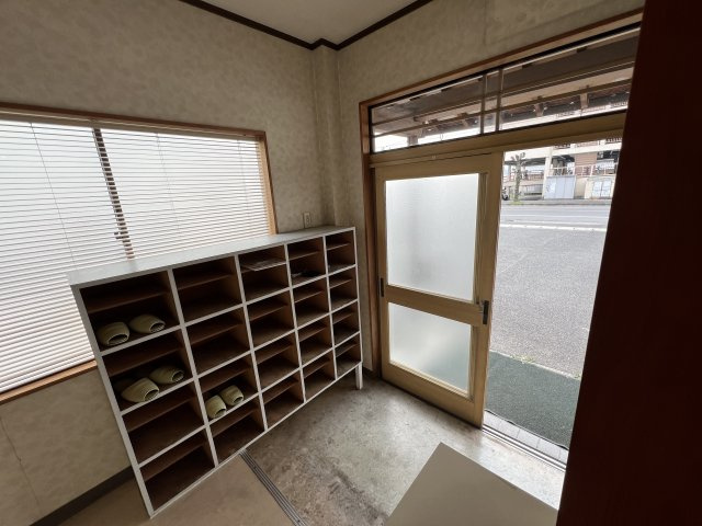 高野本郷　貸店舗　２９坪のエントランス