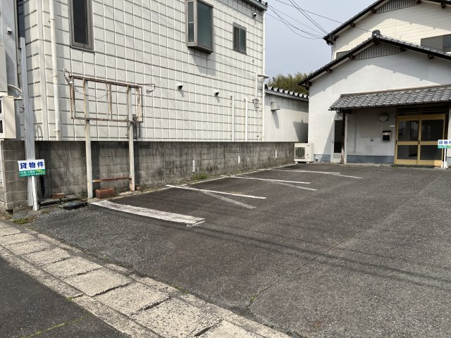 高野本郷　貸店舗　２９坪の駐車場