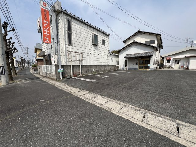 高野本郷　貸店舗　２９坪の駐車場
