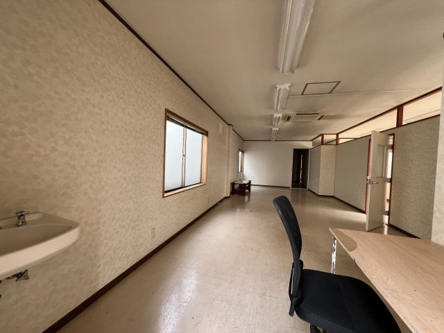 高野本郷　貸店舗　２９坪の内装