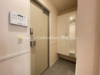 【玄関】 | CasaWest | ※同物件他部屋写真　反転・色違いの場合有　現状優先