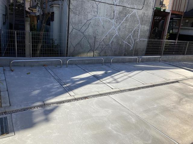 フォンターナ・ヴィータの駐車場