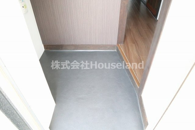 サンコート津秦の玄関