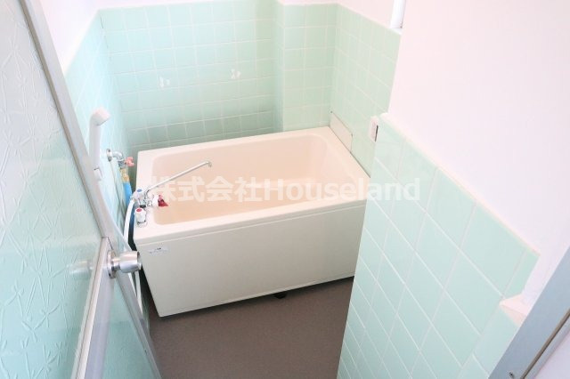 サンコート津秦の浴室