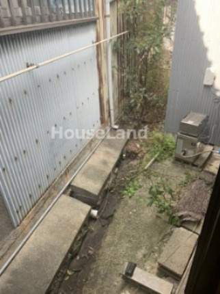 西庄住宅のバルコニー|お洗濯にも便利なバルコニー付き