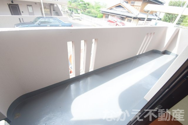 【バルコニー】 | 開放的で明るい空間を演出してくれるバルコニーです