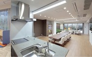 【その他共用部分】 | 【パーティルーム】オープンキッチンを設置し、ティーパーティや食事会も気軽に開けるパーティルーム。