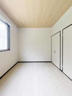 【洋室】 | ラ・ルーチェ小美玉